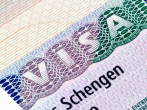 با داشتن ویزای شنگن می‌توان به تمامی کشورهای عضو پیمان اروپا سفر کرد.
