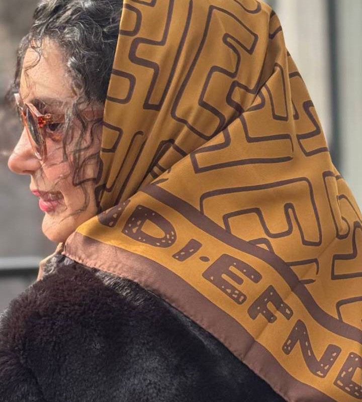 روسری ساتن طرحدار