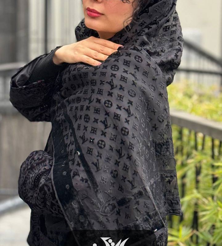 شال مخمل مشکی