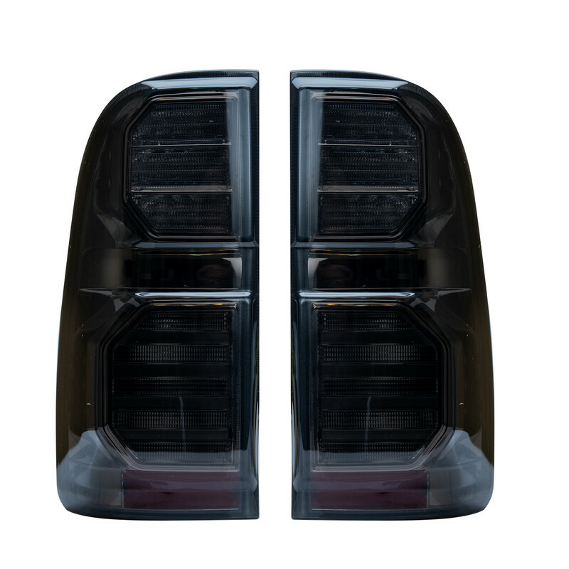 چراغ خطر عقب ام کی مدل TYHLX-BLKمناسب برای تویوتا هایلوکس بسته دو عددی