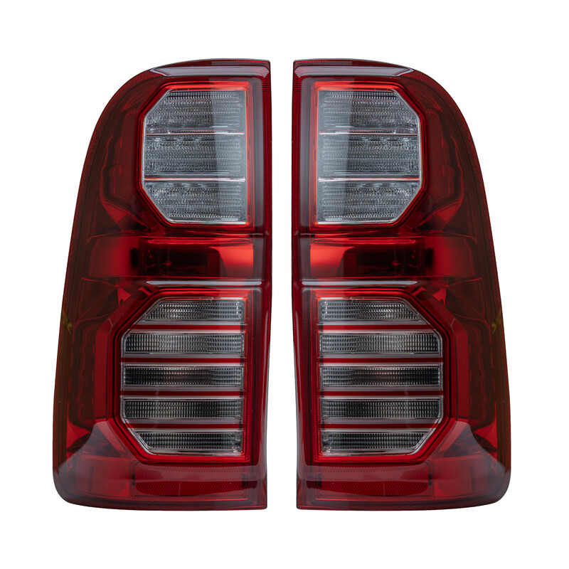 چراغ خطر عقب مدل TYHLX-RD2 مناسب برای تویوتا هایلوکس 2005 الی 2015