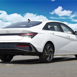 خودروی هیوندای النترا 2024 وایت whait