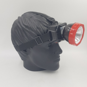 چراغ قوه رو پیشانی