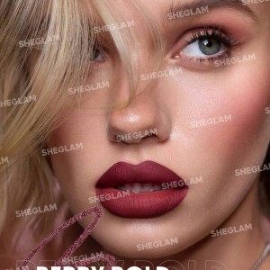 خط لب Bold Booster Plumping Lip Liner رنگ Berry Bold شیگلم SHEGLAM