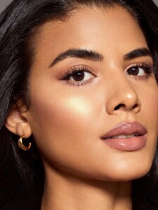 هایلایتر استیکی SNATCH 'N' GLOW رنگ BELLINI BRUNCH شیگلم SHEGLAM