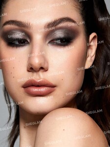 پالت سایه چشم JAZY JIGSAW رنگ MAUVE'ING ON شیگلم SHEGLAM