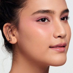 براش رژگونه مایع  COLOR BOLOOM شیگلم SHEGLAM