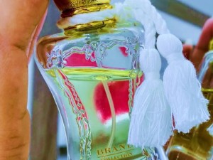 عطر پرفیومز د مارلی ملیورا برند کالکشن 152 - عطر بهشتی