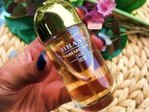 عطر کارولینا هررا 212 وی ای پی ویلد پارتی زنانه برند کالکشن 078 - عطر بهشتی