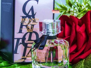 عطر ایو سن لوران مون پاریس برند کالکشن 092 - عطر بهشتی