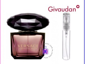 عطر گرمی ورساچه کریستال نویر ژیوادان