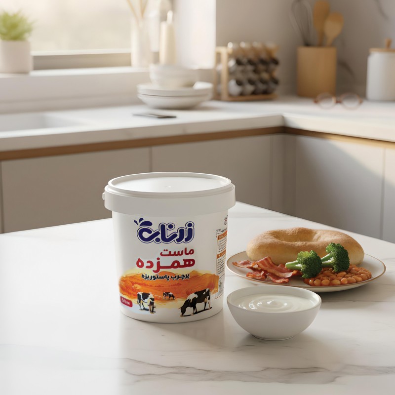 ماست همزده 1/5 با  بسته بندی (IML)