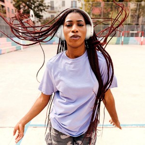 هدفون بیسیم جی بی ال مدل JBL Tune 730 در بروزکالا