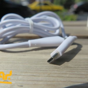 شارژر دیواری دبلیو یو دبلیو مدل T27 به همراه کابل تبدیل USB-C در بروزکالا