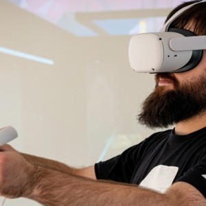 هدست واقعیت مجازی اکولوس کوئست 2 مدل Oculus Quest 2 128GB در بروزکالا