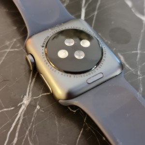 کارکرده دیجیتال ساعت هوشمند اپل سری 3 سایز 38 با بند سیلیکون مدل Apple Watch series 3 space gray aluminum 38 mm در بروزکالا