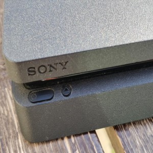 کارکرده دیجیتال کنسول بازی سونی مدل SONY Playstation 4 Slim ظرفیت 1 ترابایت در بروزکالا