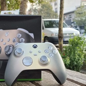 دسته بازی ایکس باکس مایکروسافت مدل Microsoft Xbox Series X|S lunar Shift در بروزکالا