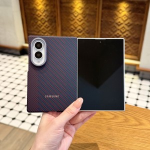 کاور Carbon Magnet سامسونگ Galaxy Z Fold 8