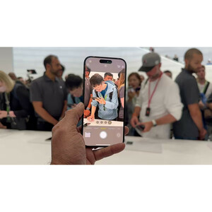 کارکرده - گوشی موبایل اپل مدل iPhone 15 Pro Max ZAA دو سیم‌ کارت ظرفیت 256 گیگابایت و رم 6 گیگابایت - بدون ریجستری
