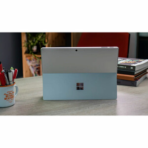 استوک-تبلت مایکروسافت مدل Surface Pro 9-i5 1235U ظرفیت 256 گیگابایت و رم 8 گیگابایت