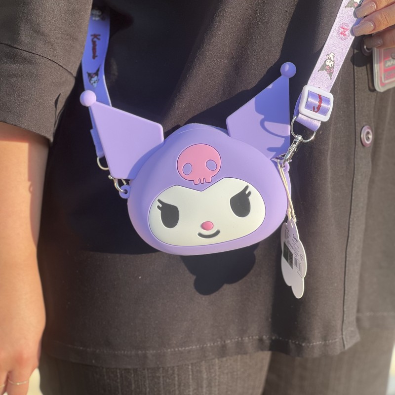 کیف دوشی اورجینال سانریو طرح کرومی سایز کوچک