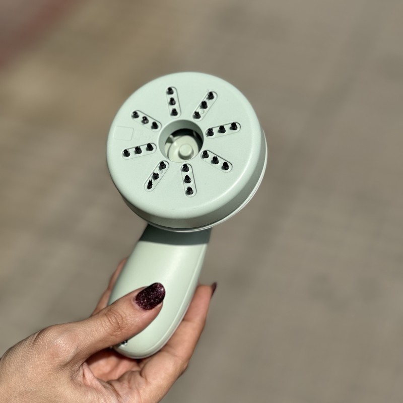 مینی جاروی شارژی رنگ سبز