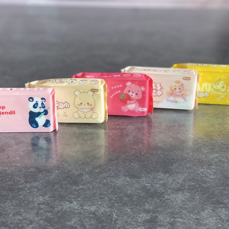 دستمال مرطوب جیبی