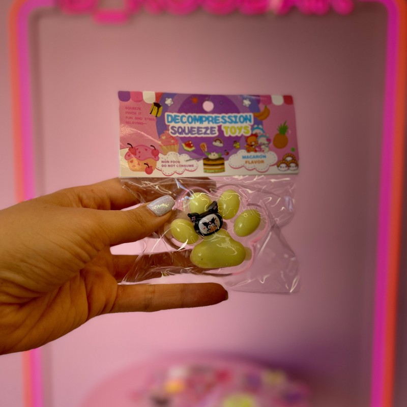 فیجت نرمالو طرح پنجه پیشی سایز کوچک چراغدار