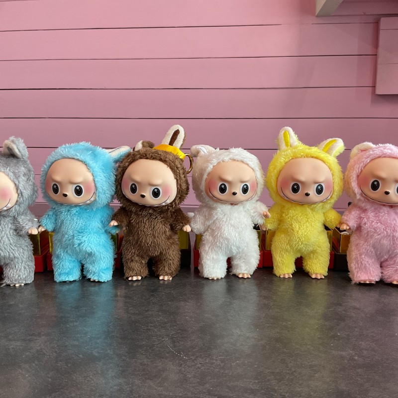 عروسک آویزی لابوبو