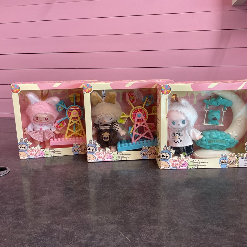 عروسک آویزی لابوبو