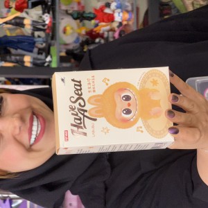 عروسک سوپرایزی لابوبو