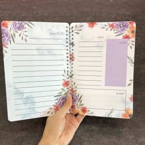 دفترچه استیکری استیچ