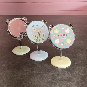 آینه رومیزی