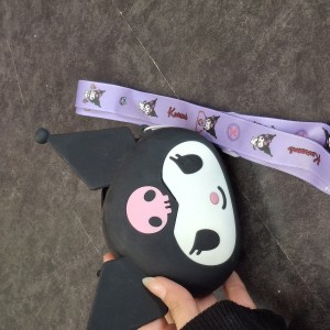 کیف دوشی اورجینال سانریو طرح کرومی سایز کوچک(عمده)