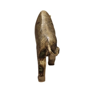 مجسمه گاو برنجی