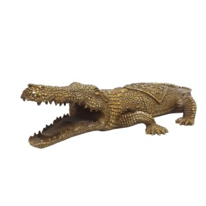 مجسمه تمساح برنزی