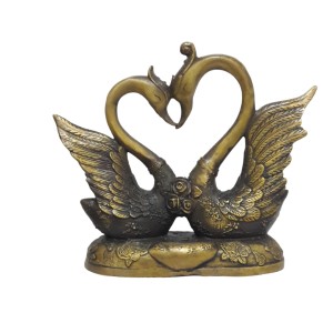 مجسمه قو عاشق برنزی