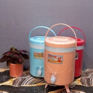 کلمن پلاستیکی 10 لیتر پایه دار کویر