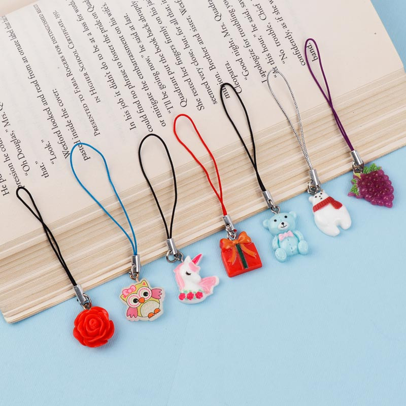 آویز فلش و موبایل طرح عروسکی رزینی