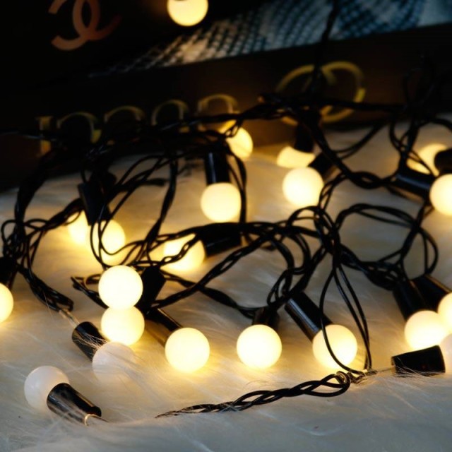 ریسه طرح فندق سیم مشکی آفتابی ۶ متری