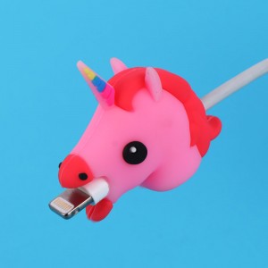 محافظ کابل شارژر طرح اسب تک شاخ صورتی قرمز