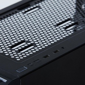 کیس کامپیوتر لیان لی LIAN LI Lancool-215