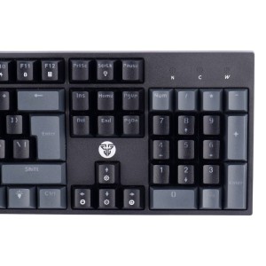 کیبورد گیمینگ فنتک ATOM104 MK886V2 Blue Switch