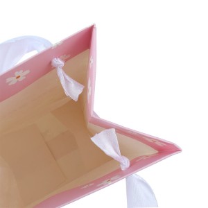 ساک دستی مقوایی طرح لبوبو کد 40133