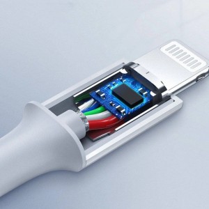 کابل تایپ سی به لایتنینگ فست شارژ 2.4 آمپر یوگرین US171-60749 طول 2 متر