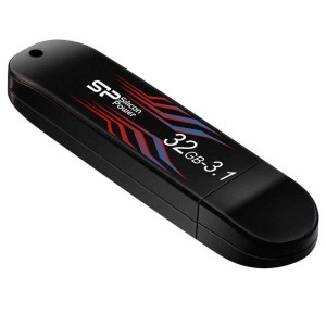 فلش ۳۲ گیگ سیلیکون پاور Silicon Power Blaze B10 USB3.1