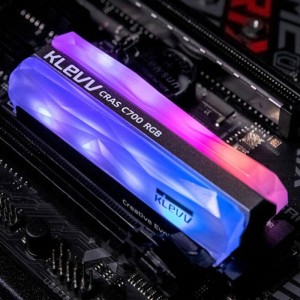 حافظه SSD KLEVV CRAS C700 RGB 240GB M.2