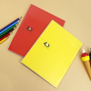 دفتر ۴۰ برگ ساده رنگی نهال مکث کد ۹۴۰۲