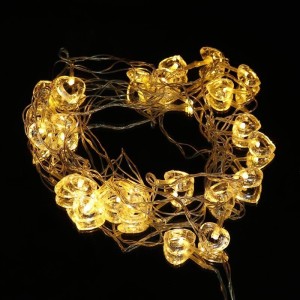 ریسه طرح قلب ۲۸ لامپ ریموت دار ۴ متری آفتابی